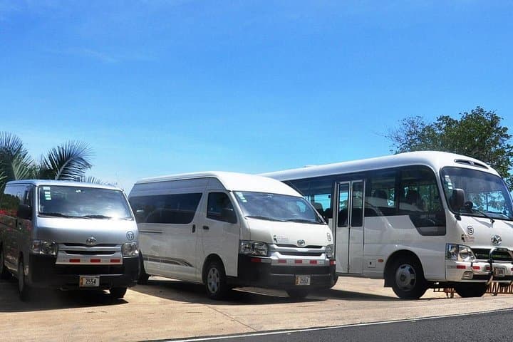 One-Way Private Transfer: La Fortuna to Quepos and Manuel Antonio