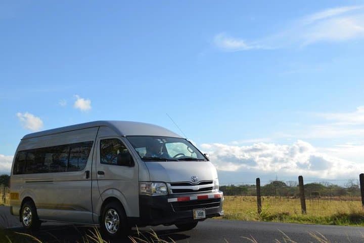 Private Transfer San Jose Airport > Arenal Volcano/La Fortuna