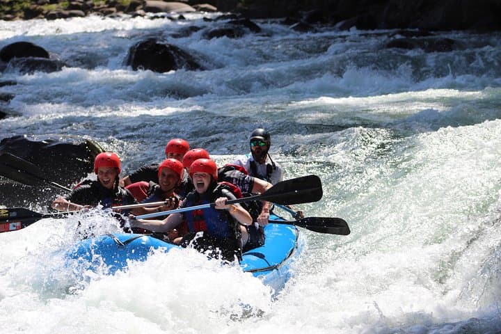 Arenal White Water Rafting + Free Photos + Free lunch