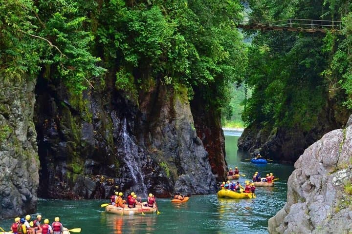 White Water Rafting Pacuare River From San José