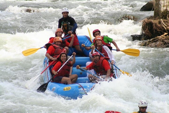 Canopy and Rafting Full Day Adventure with Lunch From San Jose