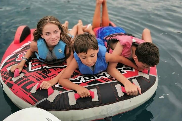 Fun at the Ocean tour - 4 hrs - 25 ft boat