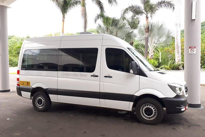 Transfer from Tamarindo to Liberia Airport (LIR)