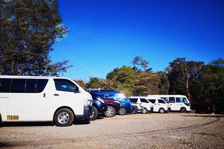 Direct Shared Shuttle from Monteverde to Tamarindo