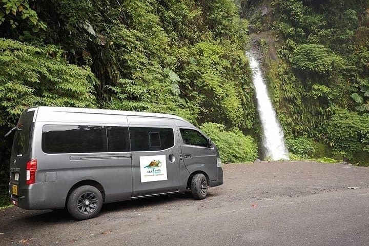 Private Transfer from San Jose Airport to Uvita or Dominical