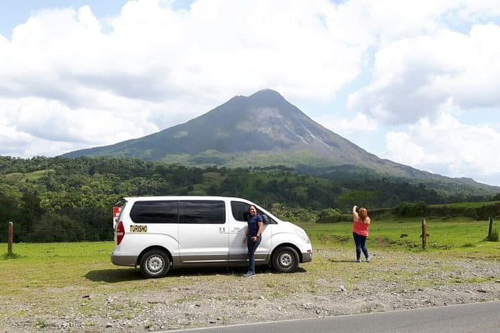 Private Transfer to/from Liberia Airport to La Fortuna Area (Arenal Volcano)