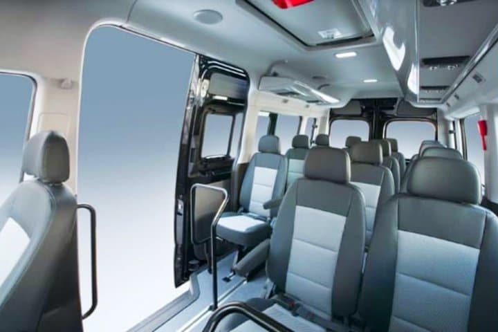 Private One Way Transfer from Manuel Antonio to Arenal La Fortuna