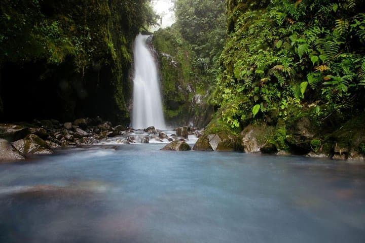 Waterfall Bajos del Toro Hiking Experience