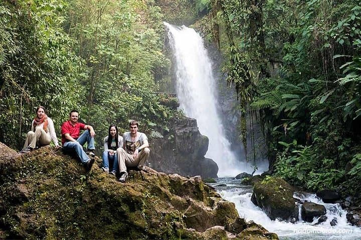 La Paz Waterfalls