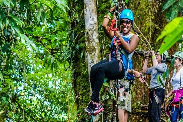 Zipline & Hanging Bridges Adventure Tour in La Fortuna