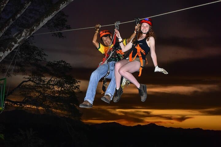Sunset Zipline Experience Tour in Guanacaste