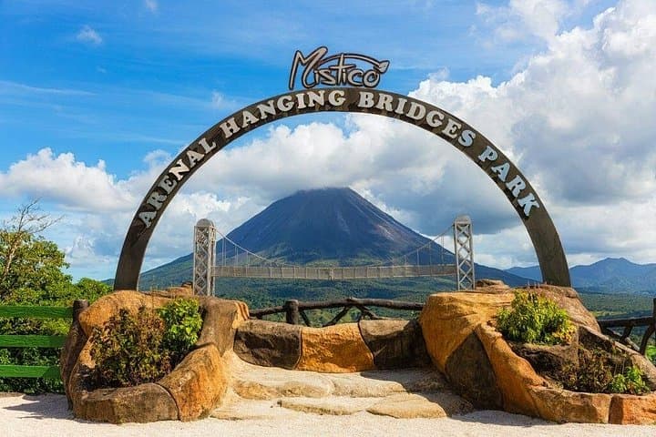 Hanging Bridges of Arenal – Guided Nature Walk with Nature