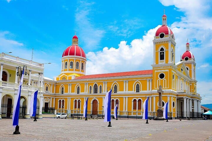 Nicaragua Volcano & Granada Day Trip from Costa Rica