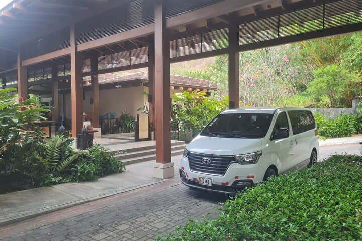Private Transportation From Liberia Airport To Azura Beach