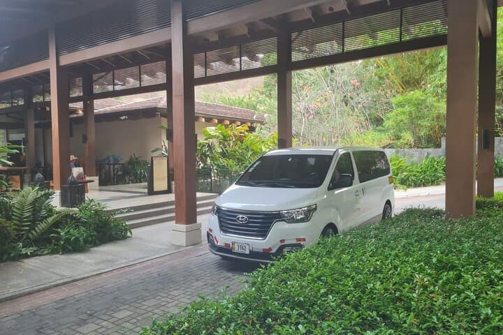 Private Transportation from Liberia Airport to Hotels in La Fortuna