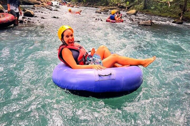 RÍO CELESTE COMBO: River Tubing+Blue Waterfall+Exotic Wildlife