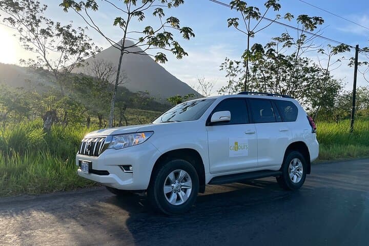 Private Transfer Liberia Airport to Arenal Hotels