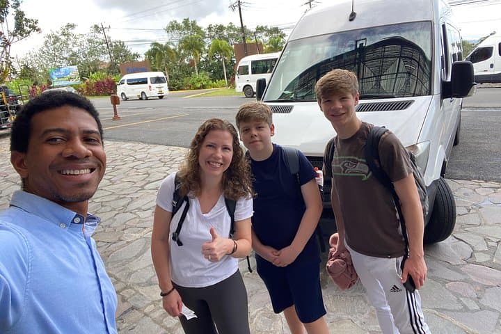 Private Transfer: San José Airport (SJO) ↔ La Fortuna