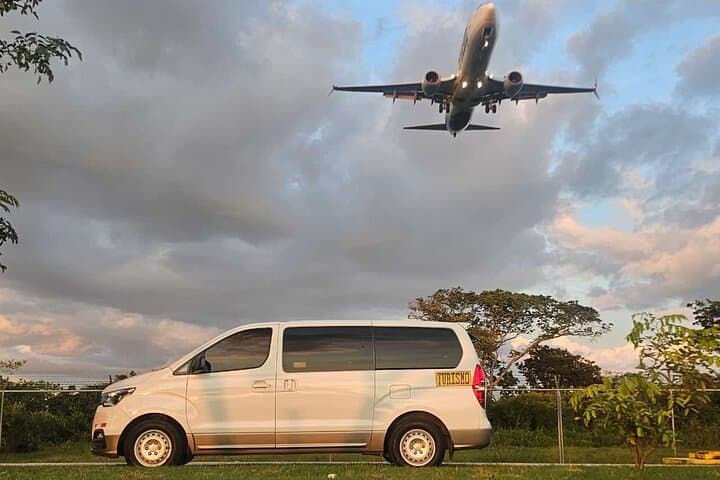 Private Transportation from Liberia Airport To Playa Flamingo