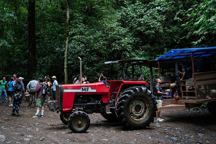 Jaco Party Safari Tractor Tour with Waterfall – Day & Night