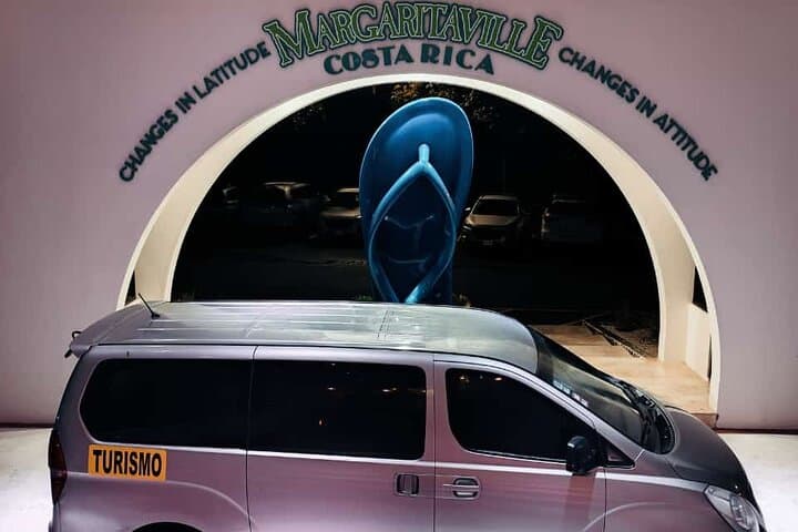 Transfer from Liberia Airport to Tamarindo