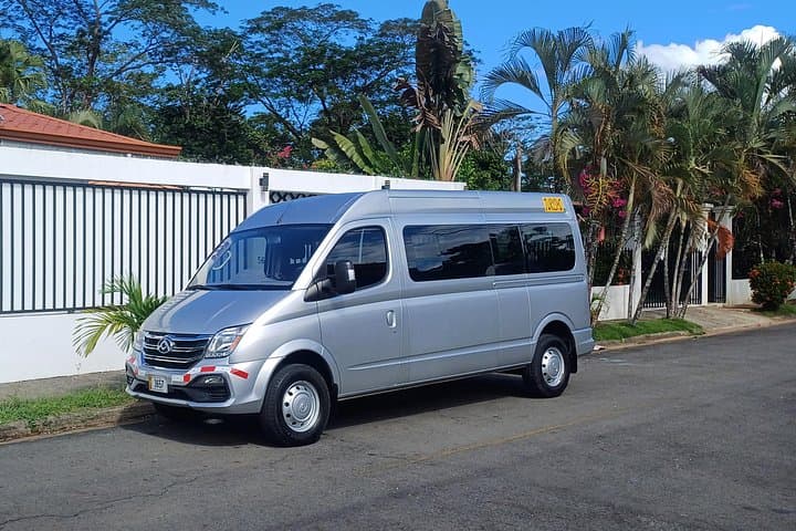 Transfer from jaco to airport 《》or back to jaco area