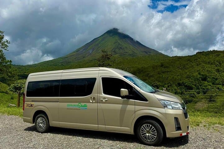 Private Shuttle from San Jose or SJO Airport to La Fortuna
