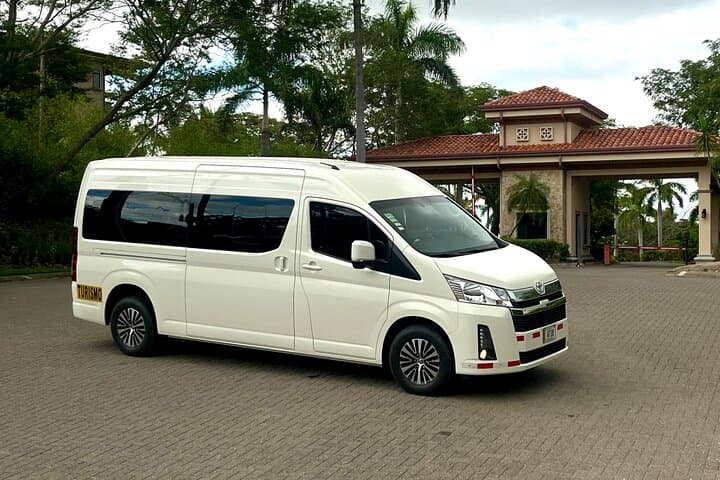 VIP Private Transportation from and towards Liberia Airport