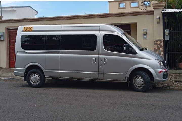 Private transfer from sanjose to quepos manuel antonio 《 -》
