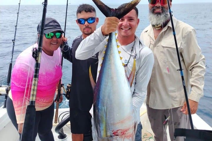Sport Fishing from Puerto Jimenez, Private Snack Tour