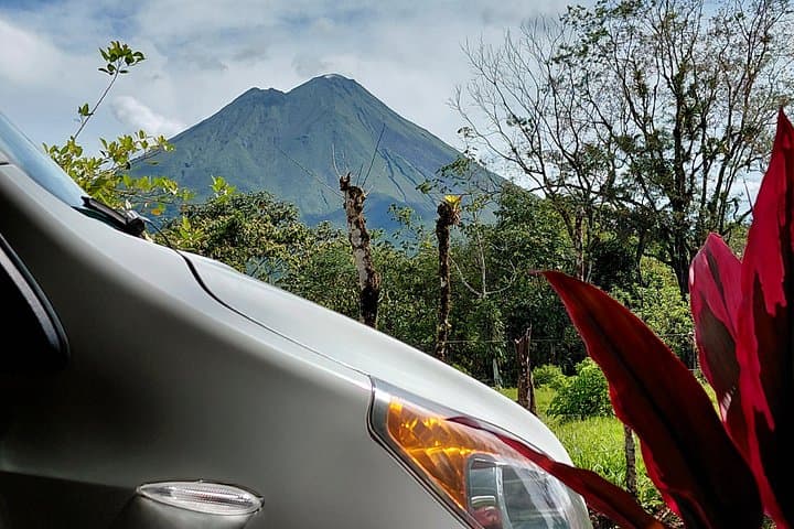 SJO Airport to La Fortuna Arenal Volcano Hotels Private Transfer