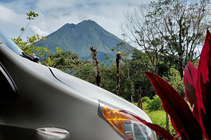 SJO Airport to La Fortuna Arenal Volcano Hotels Private Transfer