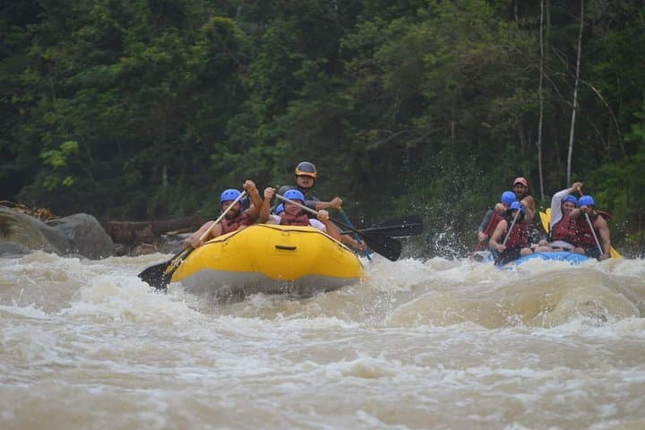 White Water Rafting Half Day Naranjo River (Apr. 15th-Jan. 10th) — book in Costa Rica